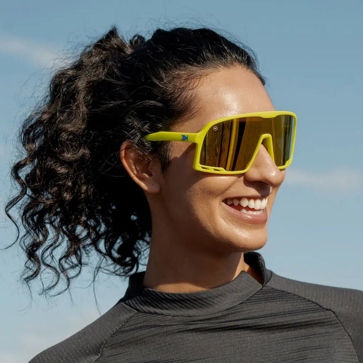 Rubberized High Voltage Campeones