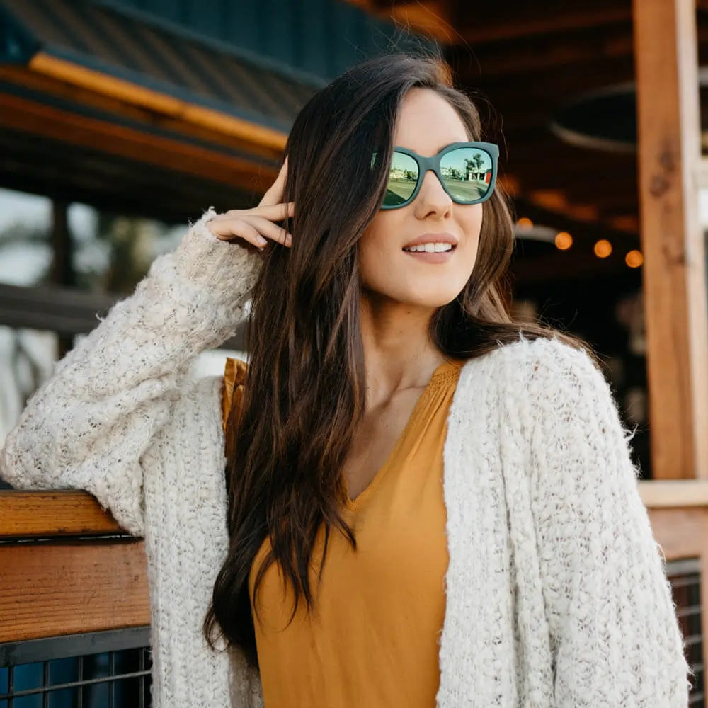 Poison Ivy Deja Views