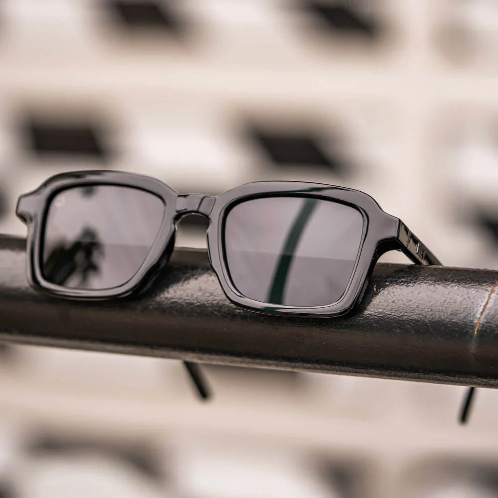 Piano Black Panoramas