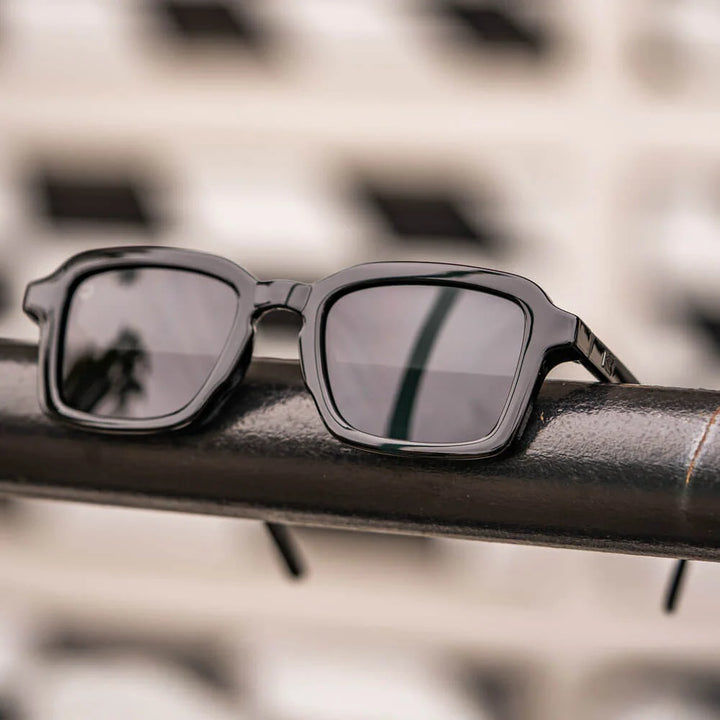 Piano Black Panoramas