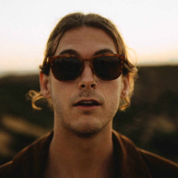 Glossy Blonde Tortoise Shell / Amber Paso Robles