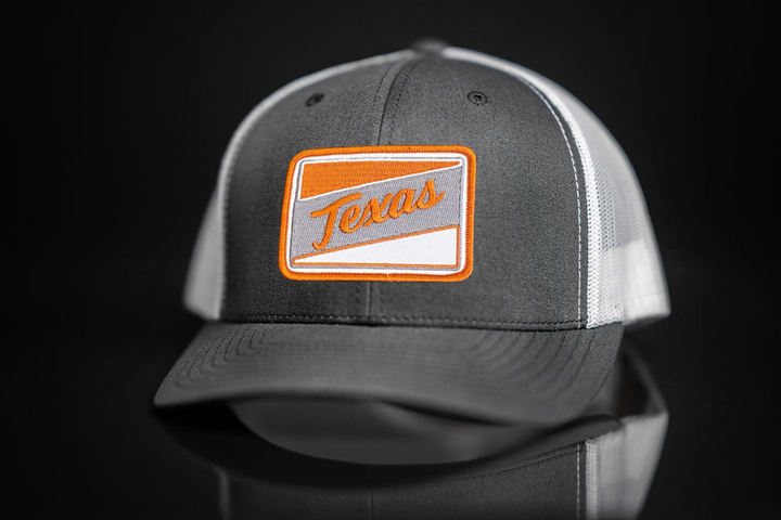 Texas Longhorns / Retro Texas Script Square Patch / Curved Bill Mesh Snapback / 151 / UT9112